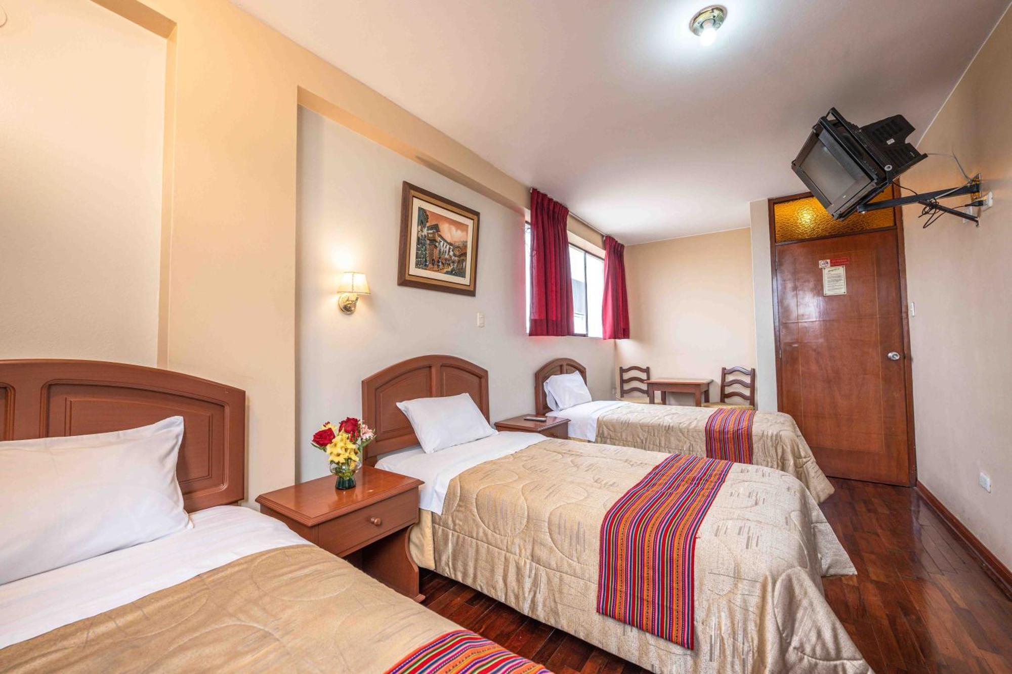 Hotel Manhattan Inn Airport Lima Bagian luar foto