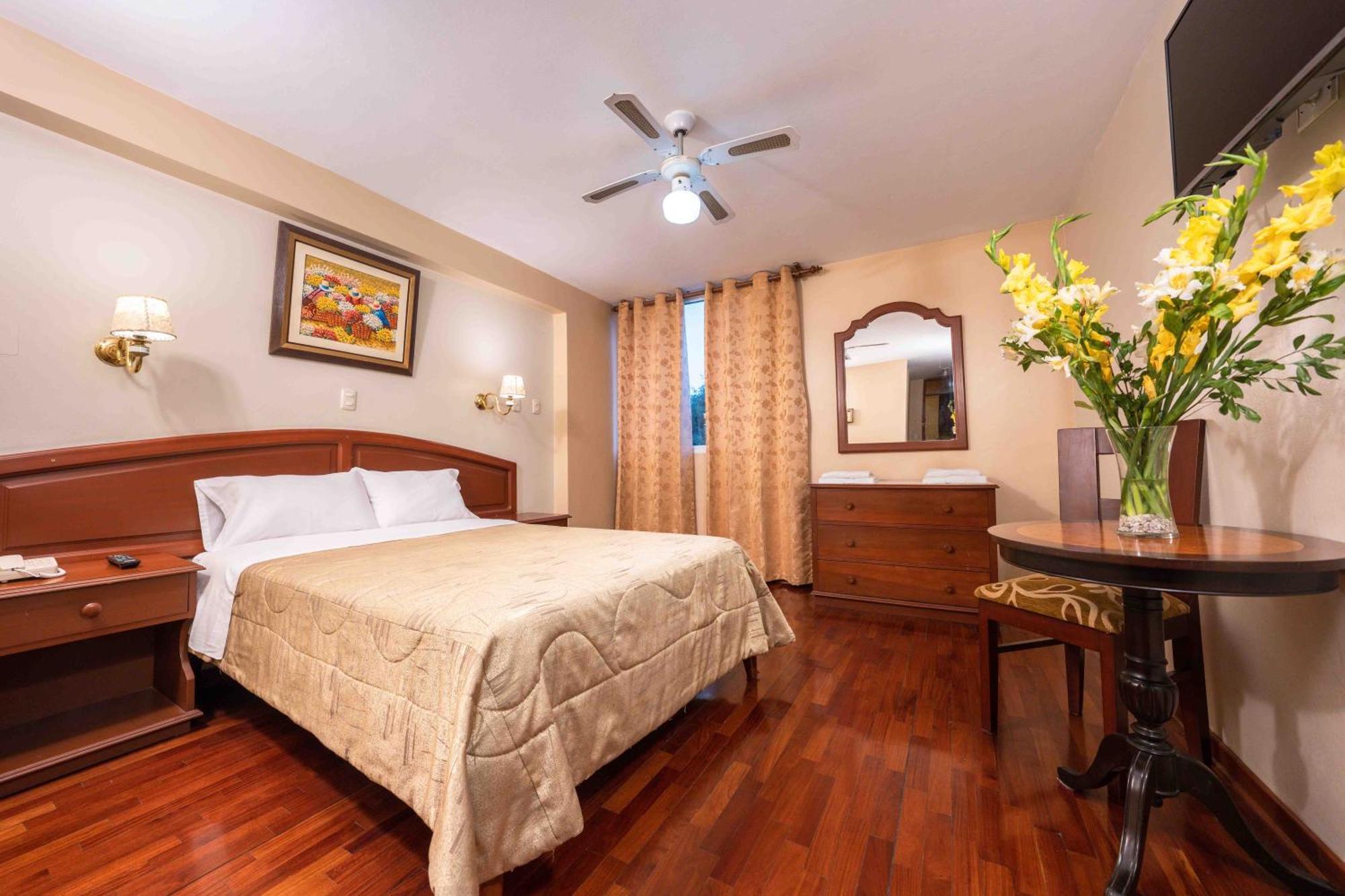 Hotel Manhattan Inn Airport Lima Bagian luar foto